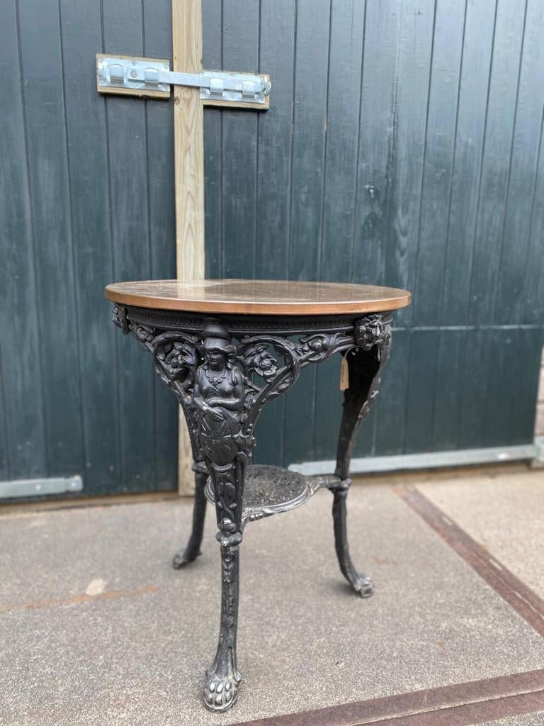 Sierlijk Victoriaans tafeltje bistrotafeltje cafetafeltje, Ophalen