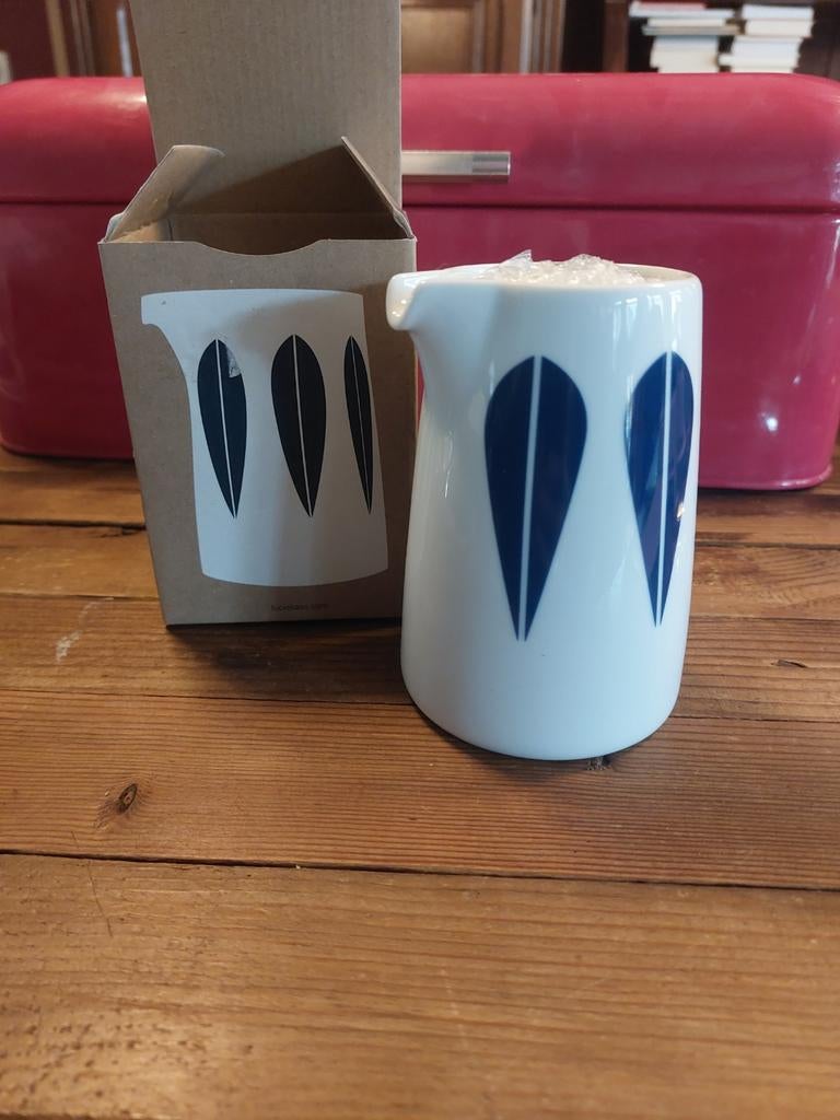 Lucie Kaas melkkannetje met doosje, Huis en Inrichting, Overige typen, Nieuw, Ophalen of Verzenden, Overige stijlen