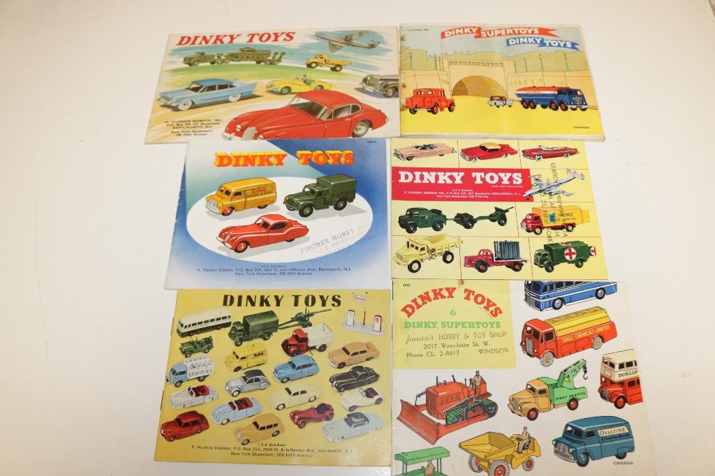 Dinky Toys 1:43 lot 6 catalogussen +/- 1955 Zeldzaam, Ophalen of Verzenden, Gebruikt, Auto, Overige merken