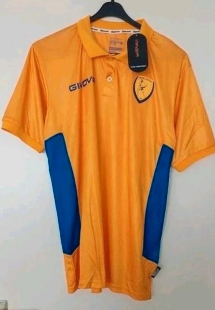 Nieuw oranje voetbal shirt Givova maat L, Kleding | Heren, Sportkleding, Maat 52/54 (L), Nieuw, Oranje, Ophalen of Verzenden