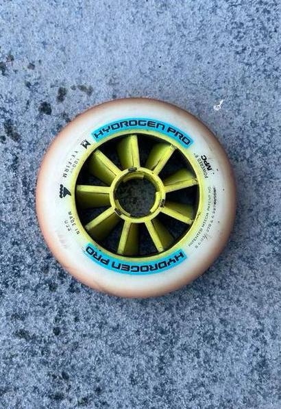 8x100mm Hydrogen Pro skeelerwielen., Sport en Fitness, Skeelers, Gebruikt, Wielen of Lagers, Overige merken, Ophalen of Verzenden