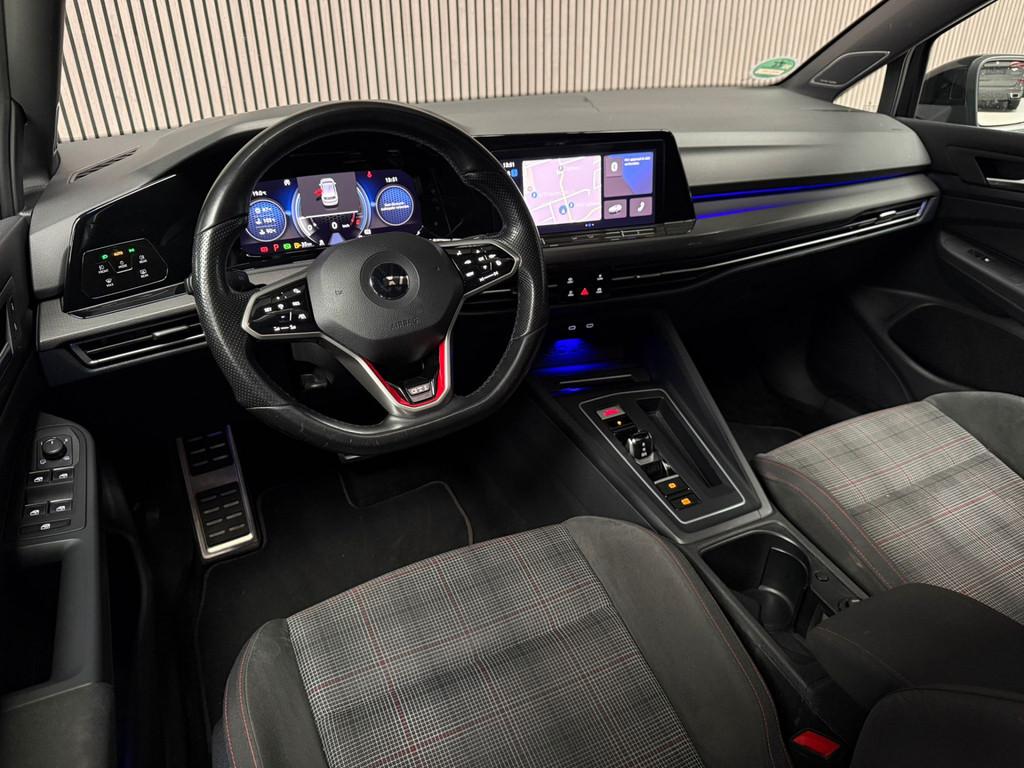 Volkswagen Golf 2.0 TSI GTI Pano | H&K | IQ Light (bj 2022), Euro 6, 4 cilinders, 1984 cc, Zwart