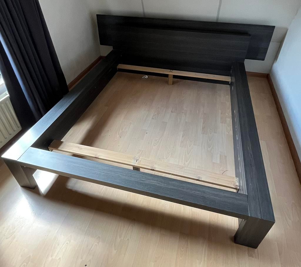 Gratis bed met lichtstraat, Doe-het-zelf en Verbouw, Glas en Ramen, Ophalen of Verzenden, Zo goed als nieuw, Gevelraam of Ruit