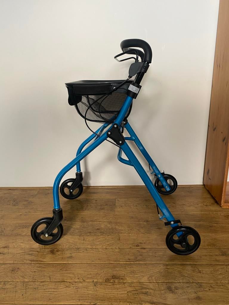 Stevige Binnenrollator Als nieuw!, Ophalen, Opvouwbaar, Zo goed als nieuw