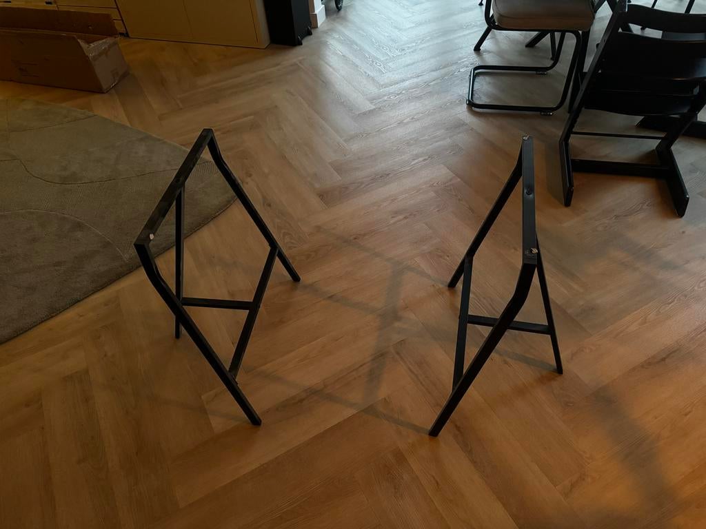 IKEA Ierberg schragen 2 zwarte, Ophalen, Tafelpoot, Gebruikt, 50 tot 100 cm