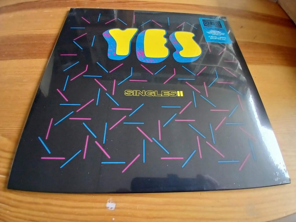 Yes - Yessingles II (Blue/White Splatter Vinyl) (NIEUW), Progressive, Ophalen of Verzenden, 1970 - 1979, Originele persing