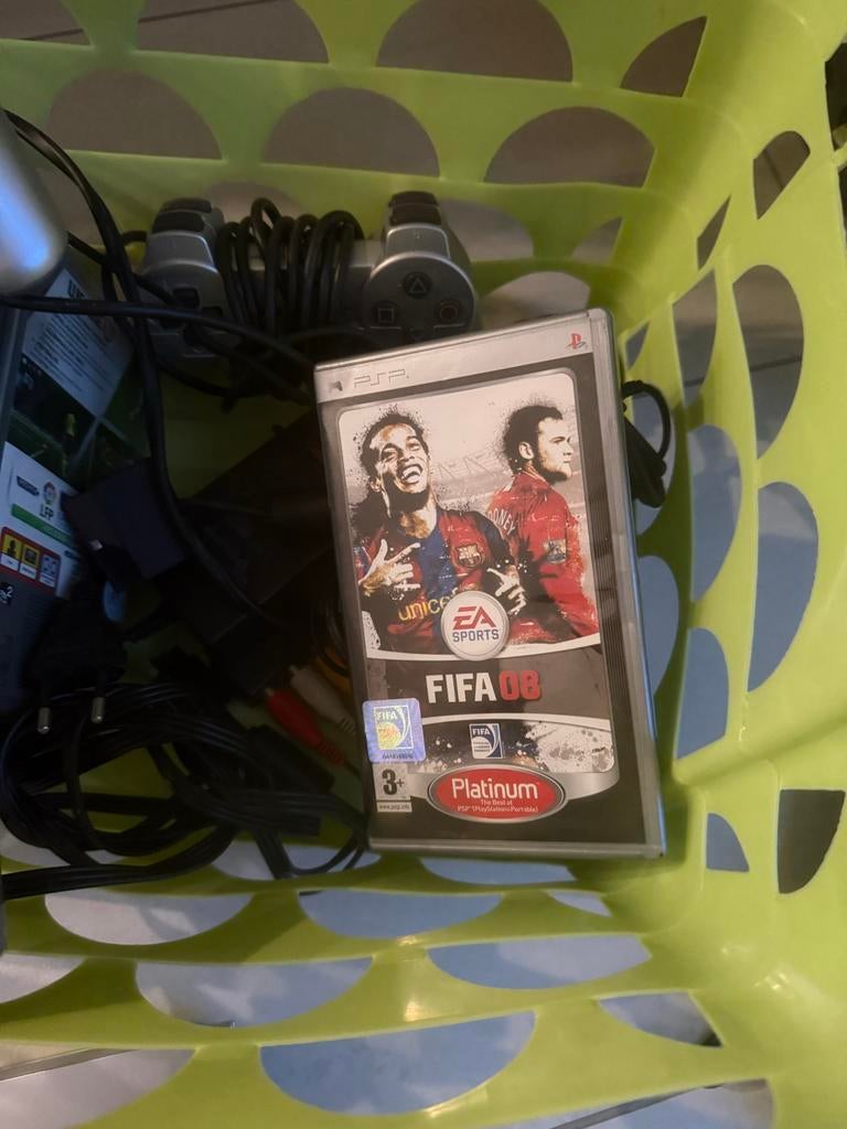 PlayStation 2 Slim Console met Geheugenkaart en Spellen, Spelcomputers en Games, Games | Sony PlayStation 1, Ophalen, Gebruikt