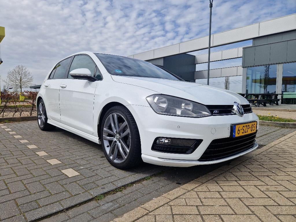 Volkswagen Golf 1.4 TSI 90KW 5D 2014 Wit, Voorwielaandrijving, 4 cilinders, 620 kg, Origineel Nederlands