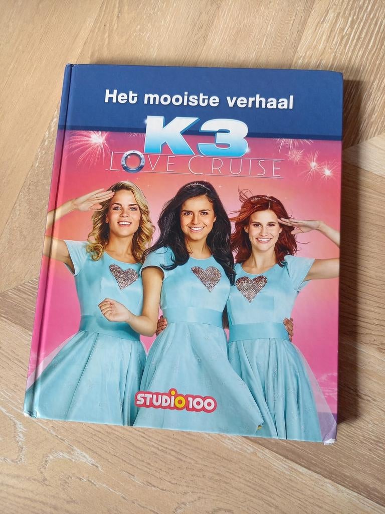 K3 Love Cruise: Het mooiste verhaal, Ophalen of Verzenden, Zo goed als nieuw, Studio 100, Fictie algemeen