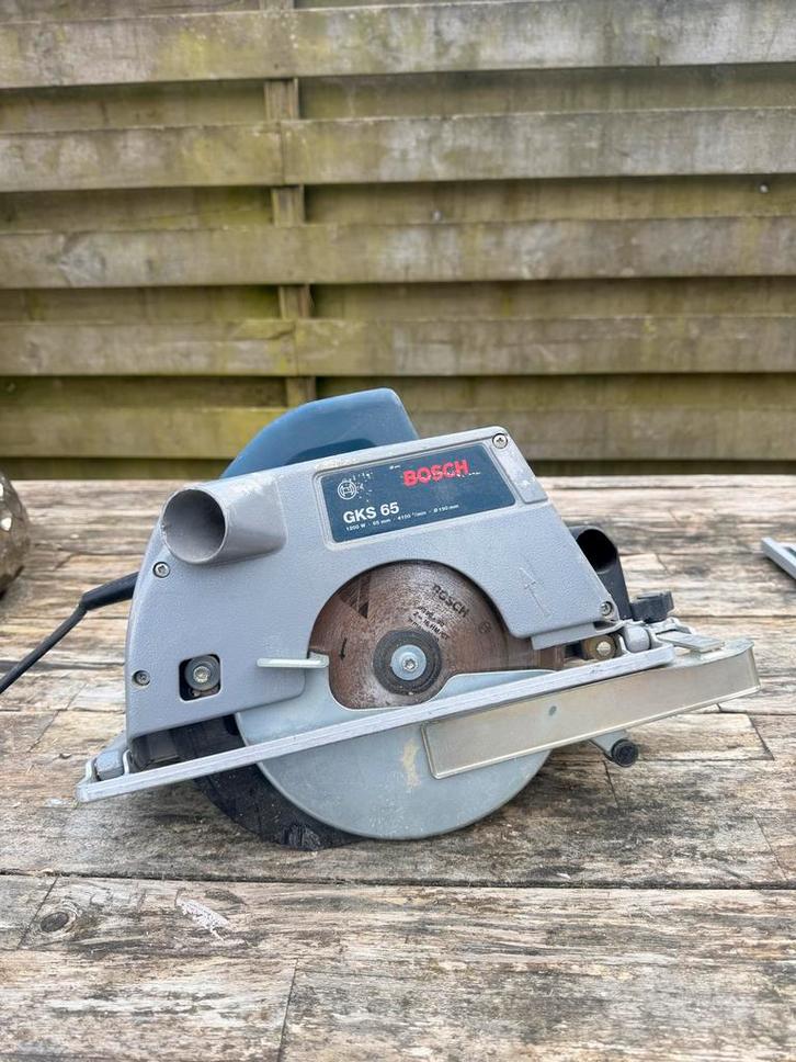 Bosch GKS 65 Cirkelzaag - Krachtig en Betrouwbaar, Doe-het-zelf en Verbouw, Gereedschap | Zaagmachines, Gebruikt, Cirkelzaag, 1200 watt of meer