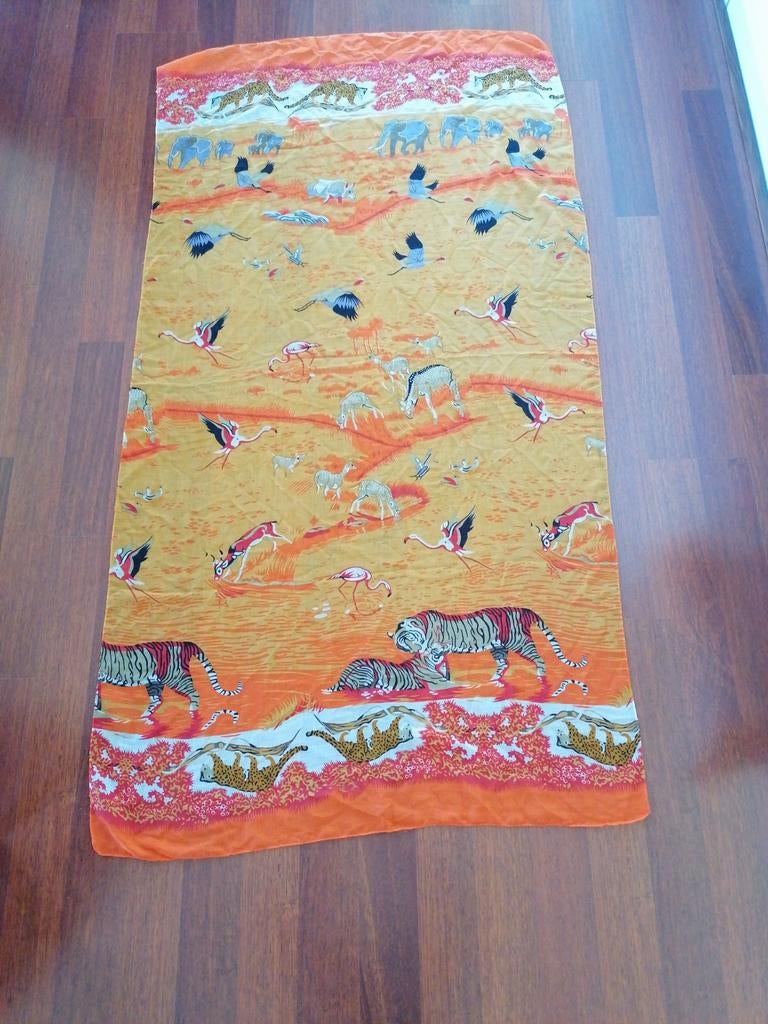 Pareo, Ophalen of Verzenden, Zo goed als nieuw, Sjaal