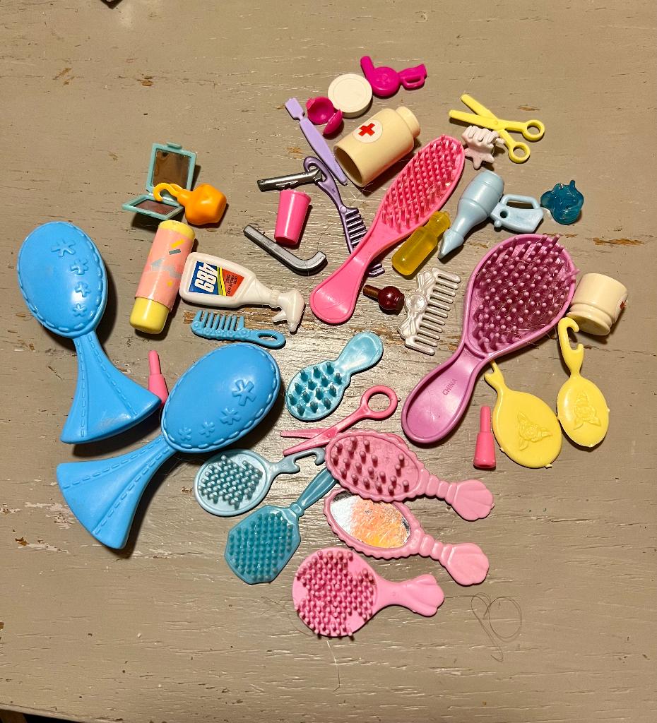 Vintage lotje Barbie Sindy Fleur accessoires make up kapper, Ophalen of Verzenden, Gebruikt, Accessoires