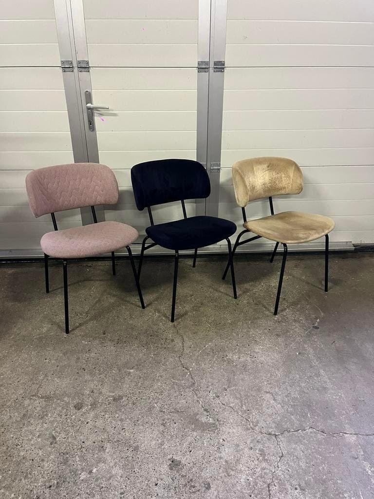 51 stuks Luxe horeca Satteliet restaurant stoelen, Ophalen, Zwart, Zo goed als nieuw, Metaal