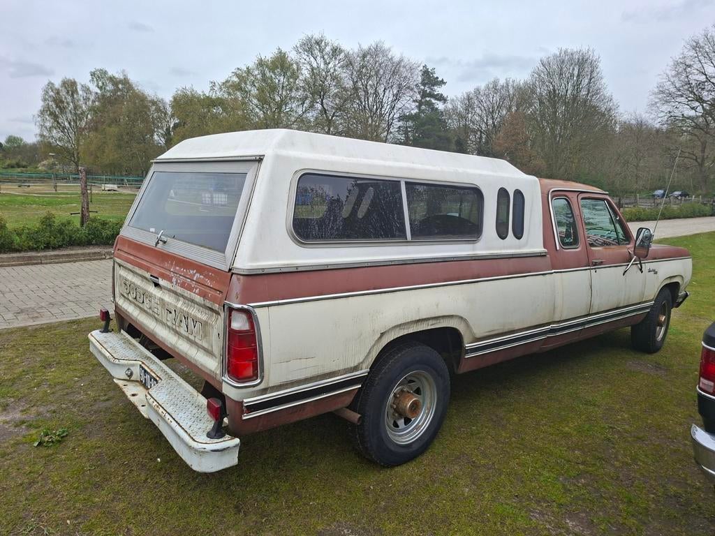 Dodge 1977 Bruin lpg 200 liter, Auto's, Bestelauto's, Particulier, Dodge, LPG, Automaat, Geïmporteerd, Bruin, Overige kleuren
