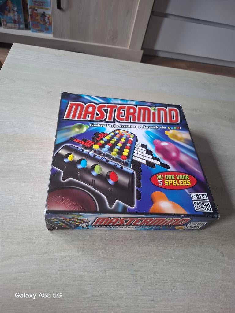 Mastermind bordspel - Gebruik je brein en kraak de code!, Parker, Ophalen of Verzenden, Zo goed als nieuw, Hasbro European Services, 4 The Square, Stockley Park, Uxbridge, Middlesex, UB11 1ET, UK