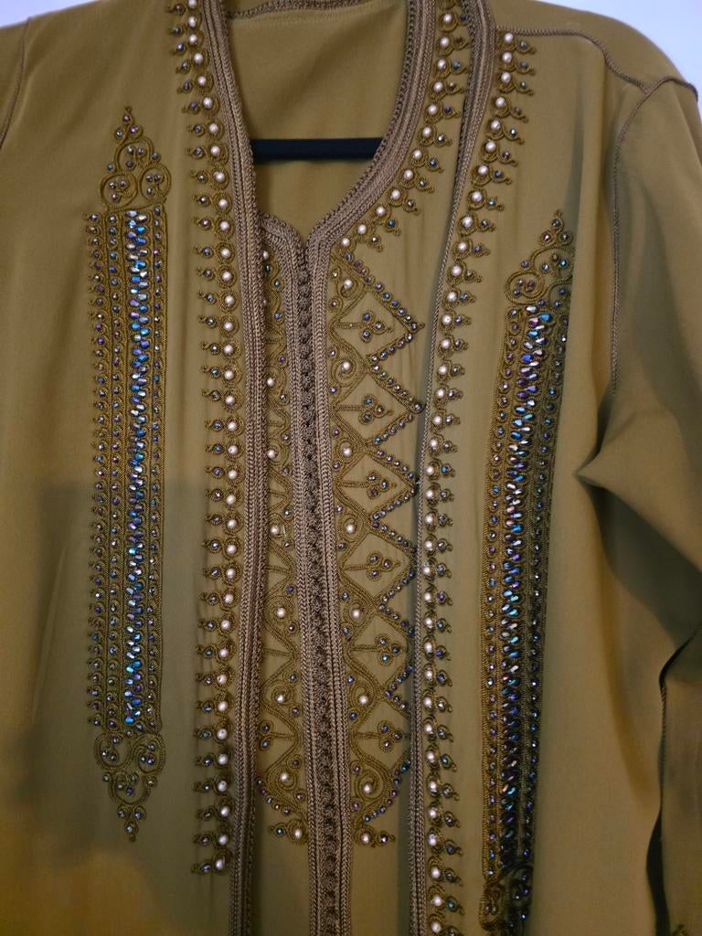 Elegante Kaftan met parels en borduursels -, Overige typen, Maat 42/44 (L), Ophalen of Verzenden, Groen