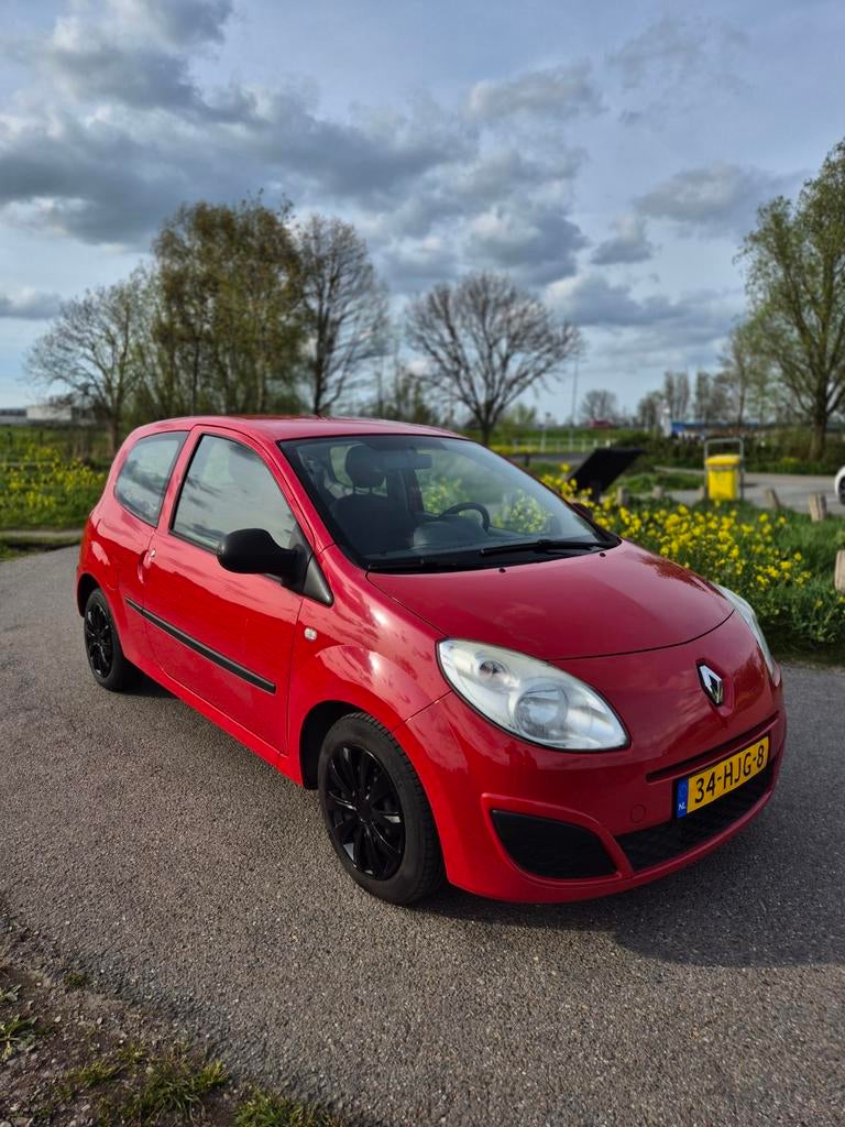 Renault Twingo 1.1, Voorwielaandrijving, 4 cilinders, Handgeschakeld, Grijs
