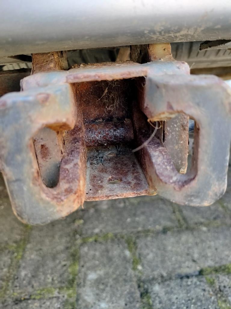 Gevraagd: trekhaak Peugeot 306, Auto-onderdelen, Trekhaken, Ophalen of Verzenden