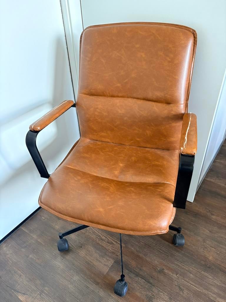 Nette bruin leren bureaustoel, Ophalen, Zo goed als nieuw, Bruin