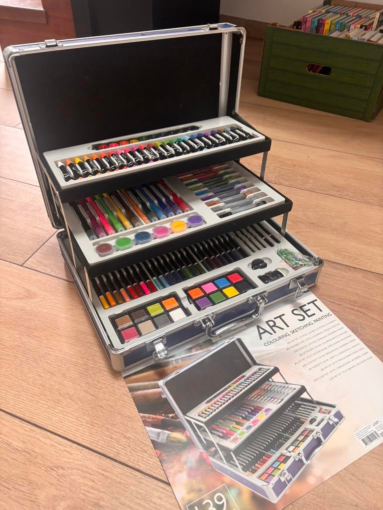 koffer / art set om te tekenen en schilderen, 139 stuks, Ophalen of Verzenden, Nieuw
