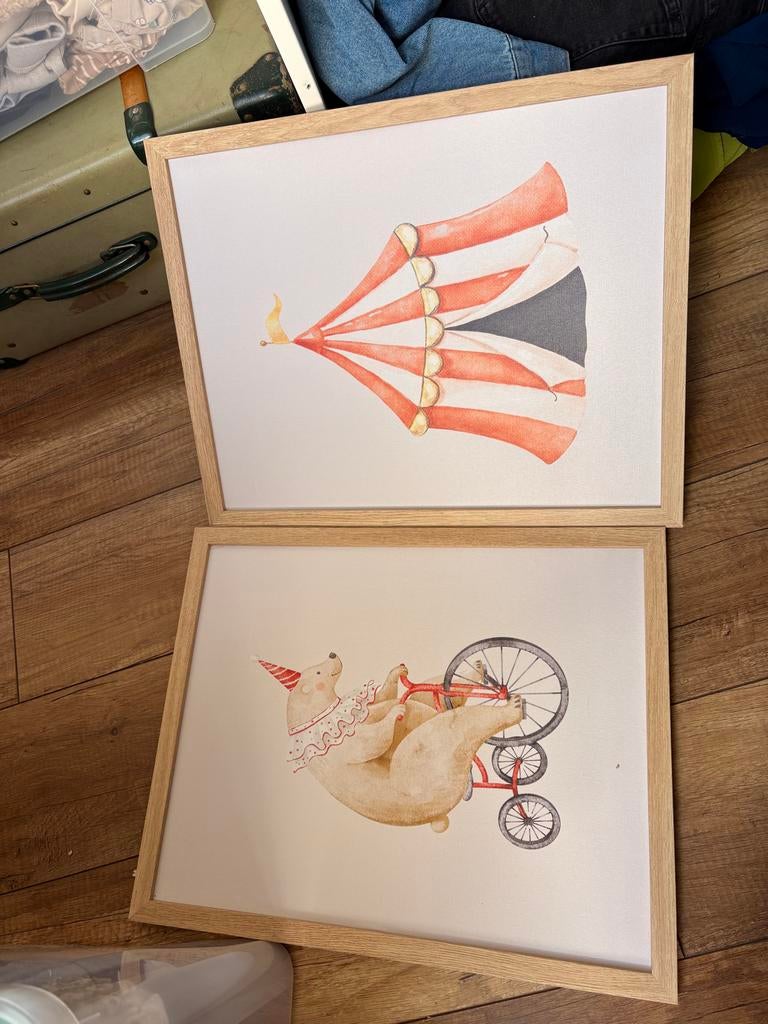 Schilderijen circus en ijsbeer kinderkamer of babykamer, Ophalen of Verzenden, Zo goed als nieuw, Schilderij, Minder dan 50 cm