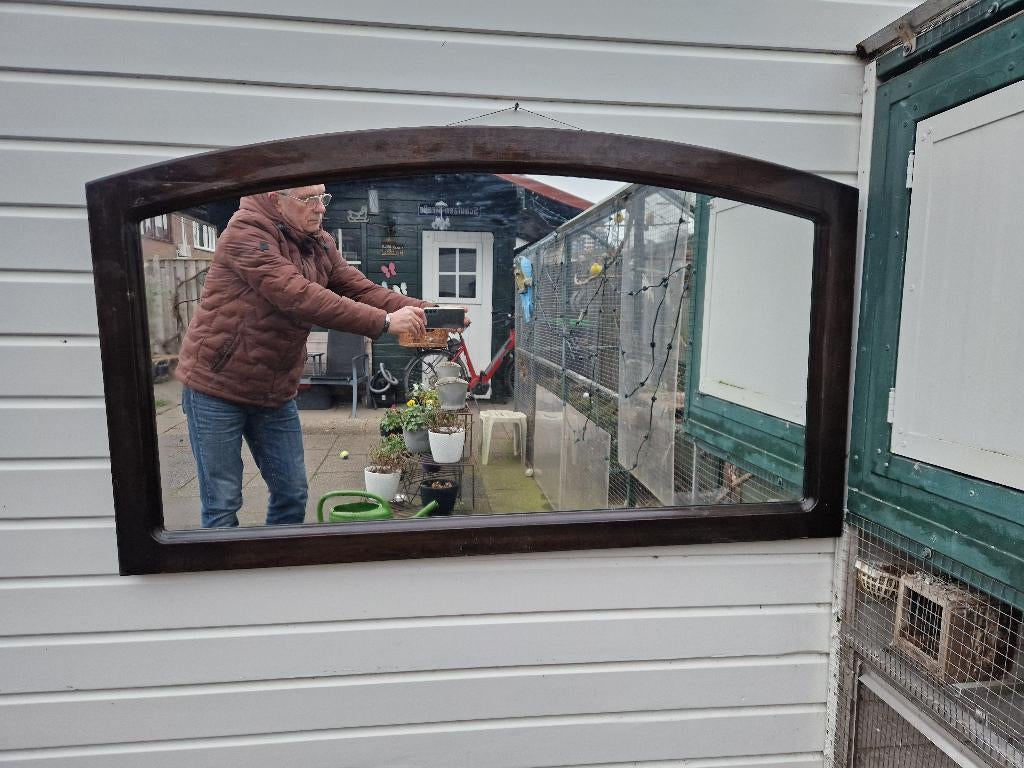 Uniek brede half ronde spiegel brocante strakke eiken lijst., Ophalen of Verzenden, Zo goed als nieuw, Rechthoekig