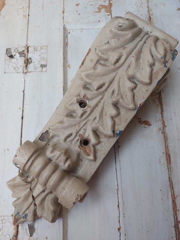 Antieke console met acanthusbladmotief, Ophalen of Verzenden