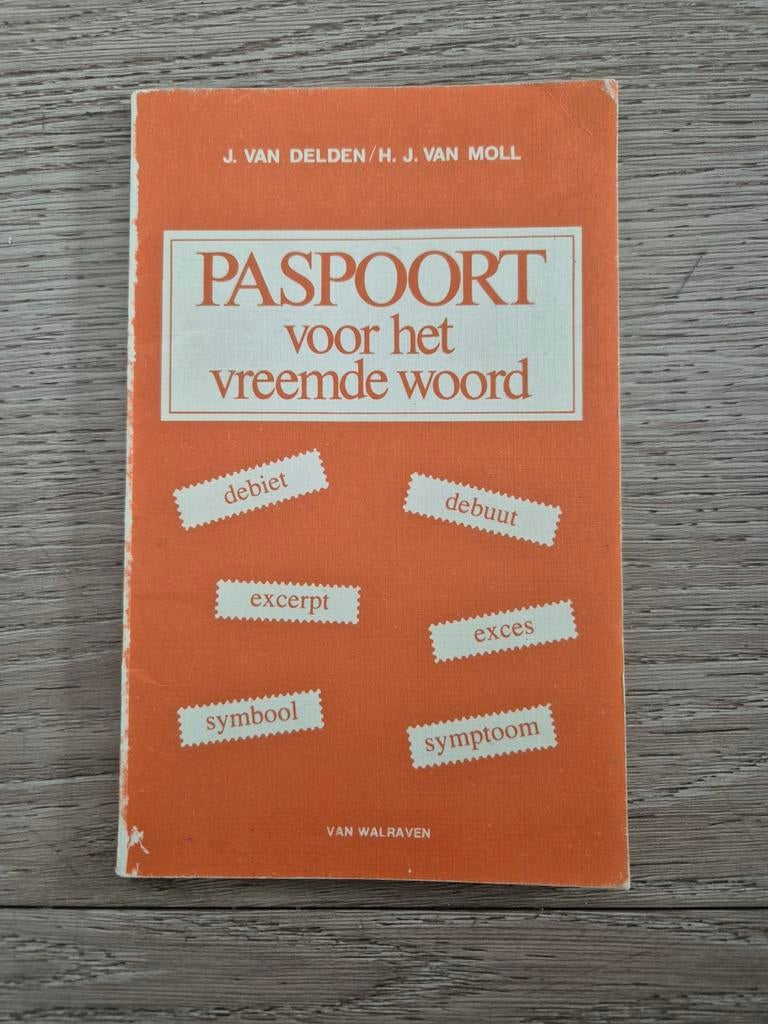 Boek paspoort voor het vreemde woord, Boeken, Ophalen, Overige uitgevers