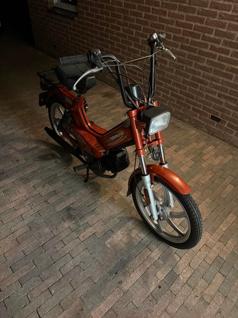 Thomos luxe, Fietsen en Brommers, Brommers | Tomos, Ophalen of Verzenden, Zo goed als nieuw, Overige modellen