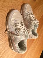 Nike air sneakers / gympen maat 37,5 wit, roze licht groen, Kleding | Dames, Ophalen, Wit, Sneakers of Gympen, Zo goed als nieuw