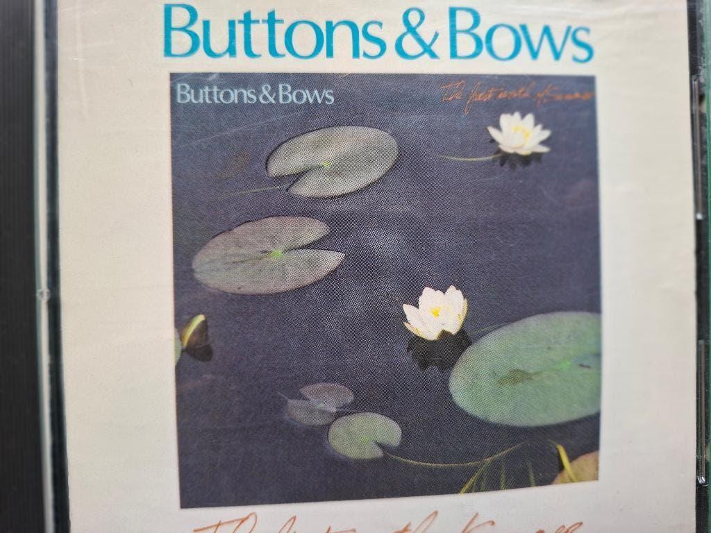 BUTTONS & BOWS - THE FIRST MONTH OF THE SUMMER, Ophalen of Verzenden, Zo goed als nieuw
