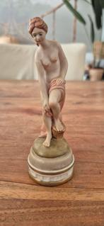 Vintage porseleinen beeldje naakte vrouw, Ophalen of Verzenden, Zo goed als nieuw, Mens