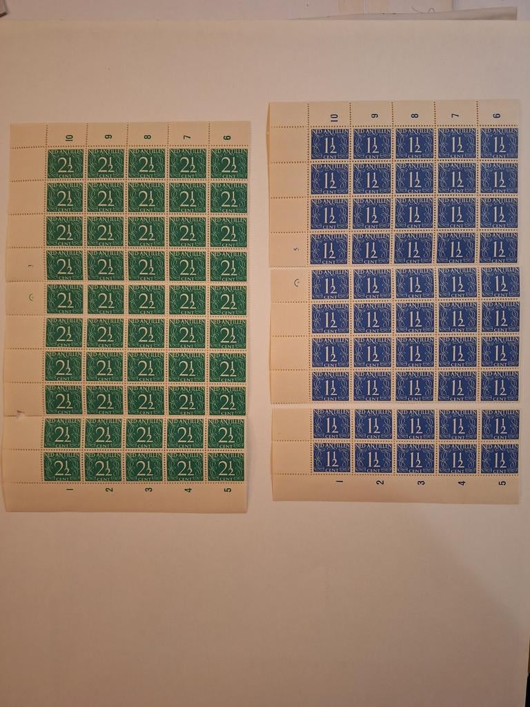 Postzegels Nederlandse Antillen - 1 1/2 en 2 1/2 cent, Ophalen of Verzenden
