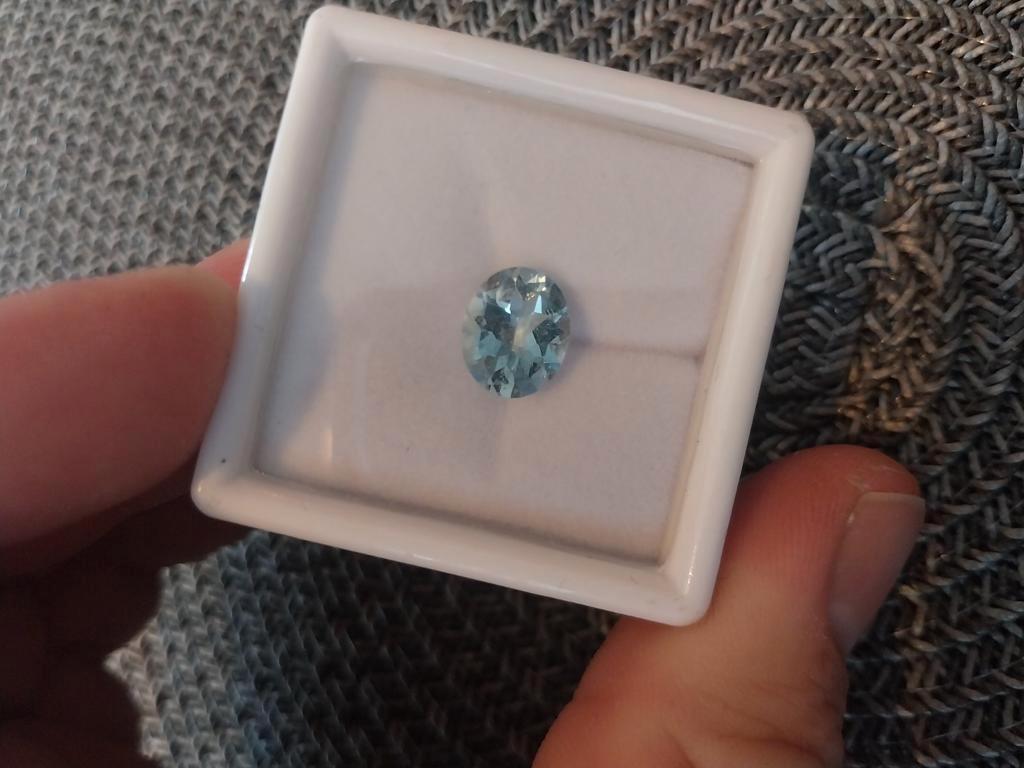 Mooie facet geslepen blauwe topaas, Ophalen of Verzenden, Nieuw