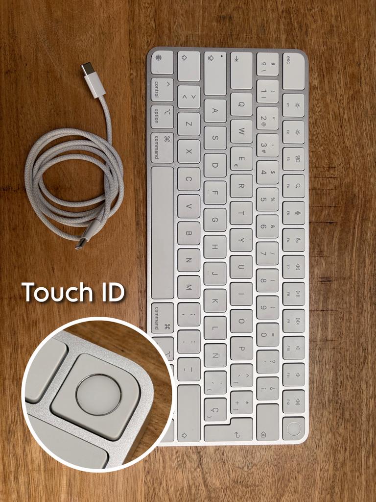 Apple Magic Keyboard Touch ID Toetsenbord Spaanse Indeling, Ophalen, Qwerty, Nieuw, Draadloos