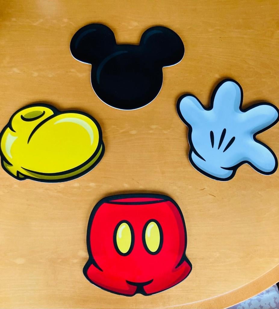 Kinderbordjes – Disney Mickey Mouse, Huis en Inrichting, Keuken | Servies, Zo goed als nieuw, Bord(en), Overige stijlen, Overige materialen