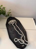 Waanzinnig leuke lange parelketting, Sieraden, Tassen en Uiterlijk, Kettingen, Gebruikt, Ophalen of Verzenden, Overige materialen