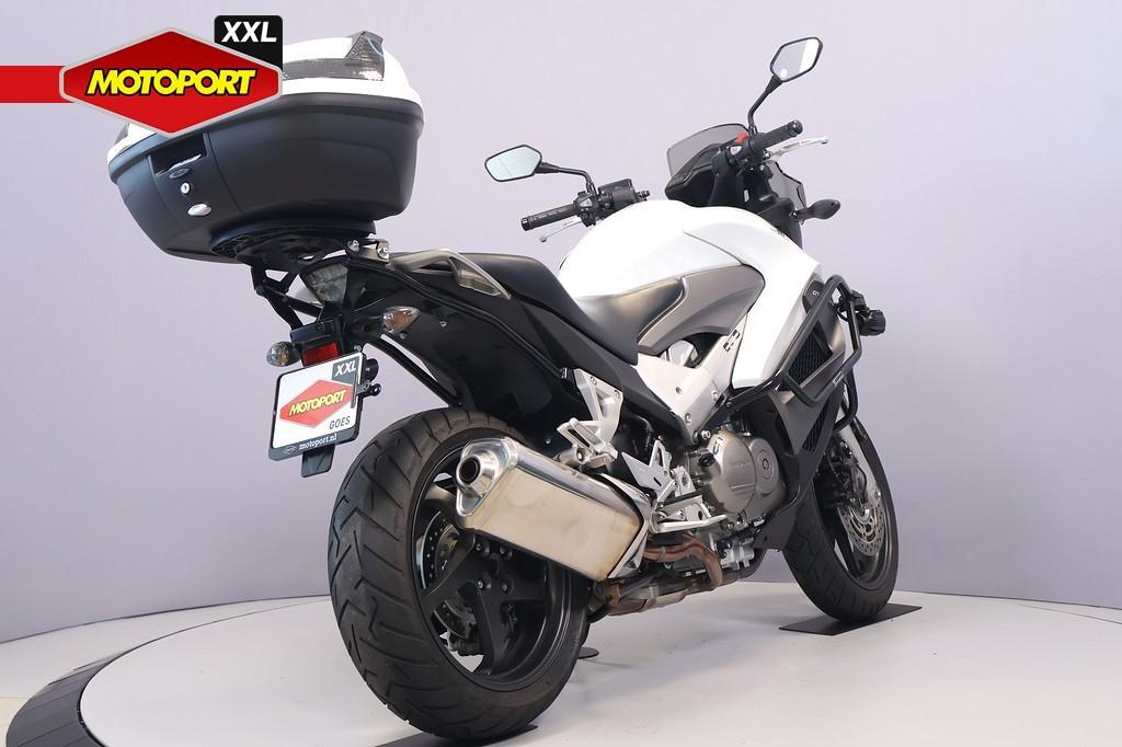 Honda VFR 800 X CROSSRUNNER (bj 2012), Motoren, Motoren | Honda, Honda Motor Europe Ltd, Bedrijf, Toermotor, Customer.service@honda-eu.com