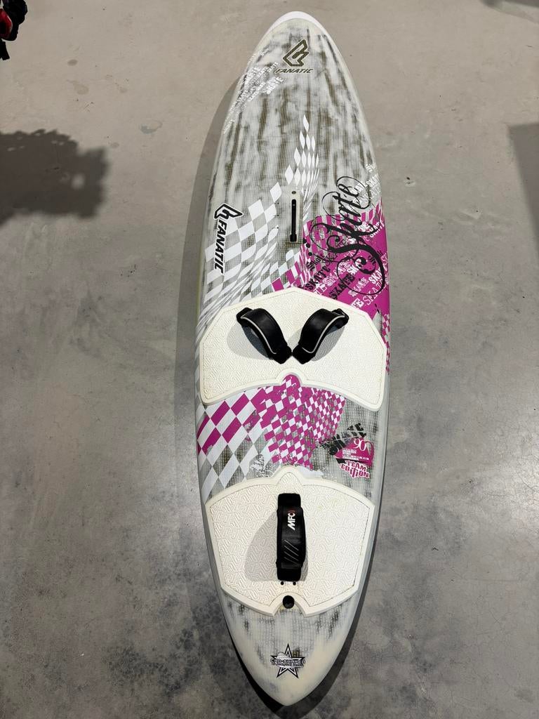 Fanatic Skate Team Edition - 90L, Watersport en Boten, Windsurfen, Ophalen, Gebruikt, Minder dan 250 cm, Met vin(nen)