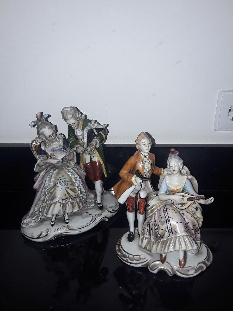2 Antieke Saksische porseleinen barok beelden, Verzenden