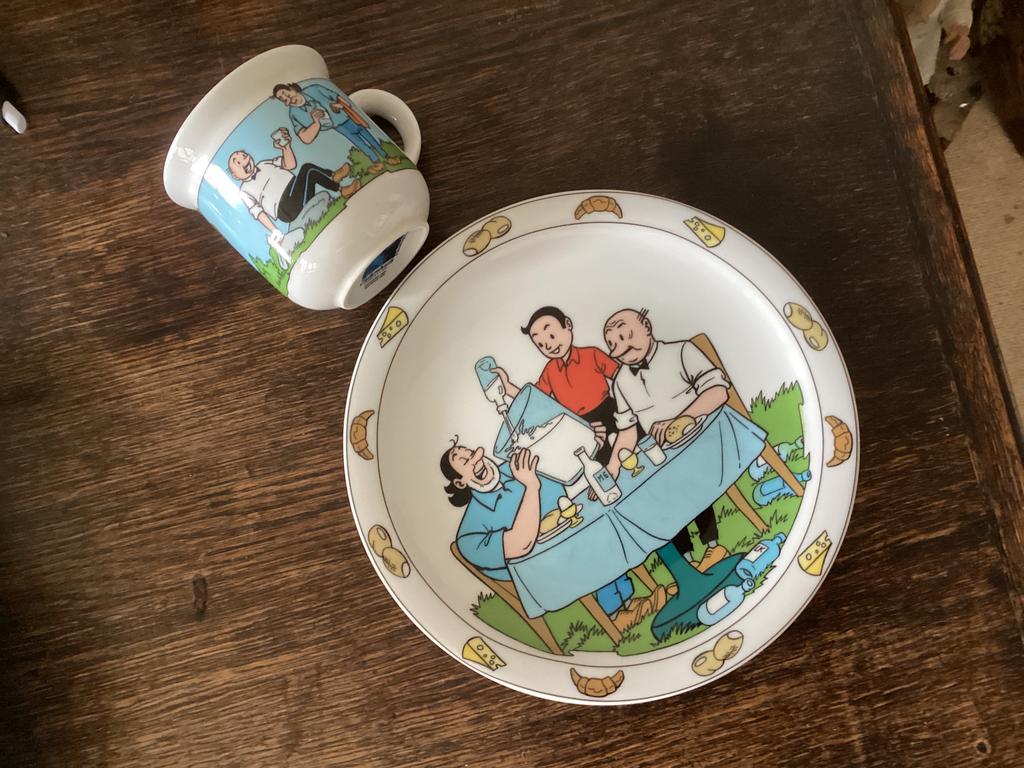 Suske & Wiske // wiske bord + beker, Verzamelen, Stripfiguren, Ophalen of Verzenden, Suske en Wiske, Zo goed als nieuw, Gebruiksvoorwerp