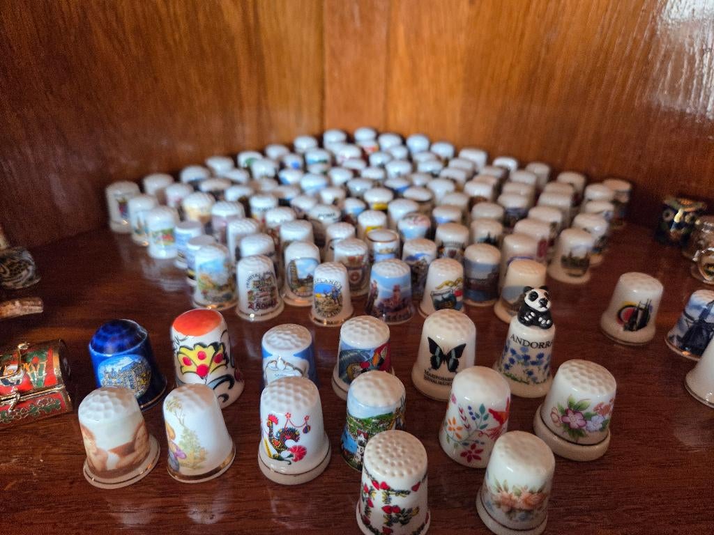 Vingerhoedjes collectie, Ophalen, Zo goed als nieuw