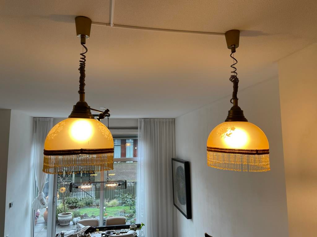 2 x Hanglamp met bloemmotief en kralen, Huis en Inrichting, Lampen | Hanglampen, Ophalen of Verzenden, Gebruikt, Glas, 50 tot 75 cm