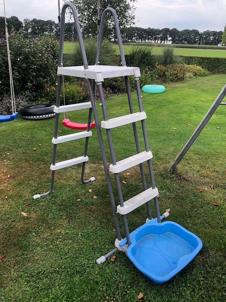 Kindveilige zwembadtrap/ladder met voetenbad, Ophalen, Gebruikt, Ladder