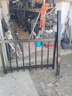 Spijlen poortje, Ophalen, IJzer