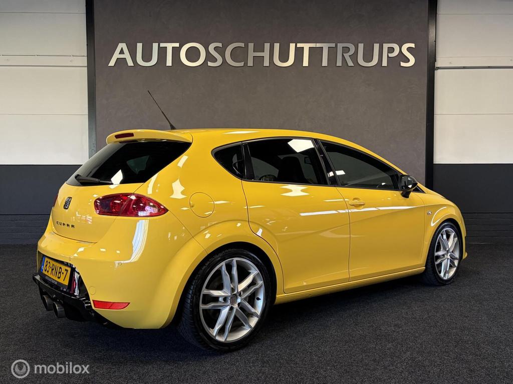 Seat Leon 2.0 TFSI Cupra 240 PK / Schaalstoelen / Carplay /, Voorwielaandrijving, Stof, Gebruikt, Zwart