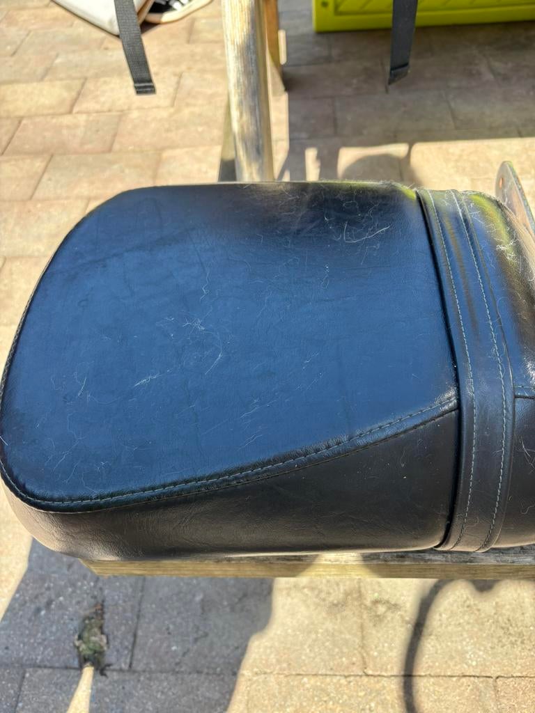 Motor zadel voor Intruder met rugsteun. Ook los van elkaar, Ophalen of Verzenden, Gebruikt