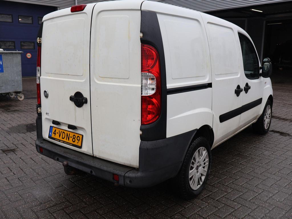 Fiat Doblò 1.3 MULTIJET SX *MOTOR DEFECT* KETTING GEBROKEN, Voorwielaandrijving, Gebruikt, 4 cilinders, 1246 kg