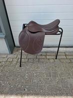 Tekna springzadel 17.5, Dieren en Toebehoren, Ophalen of Verzenden, Springen, Zo goed als nieuw