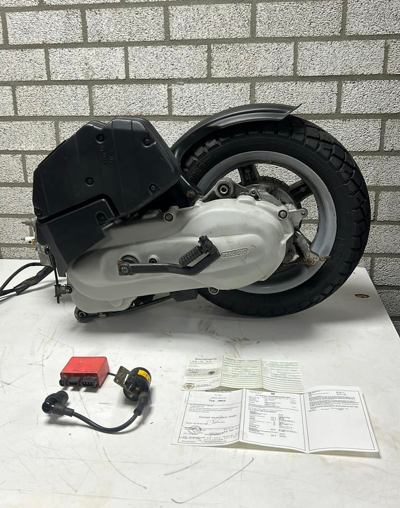 Piaggio Gilera 125cc DD blok M07 M05 - papieren hexagon, Ophalen